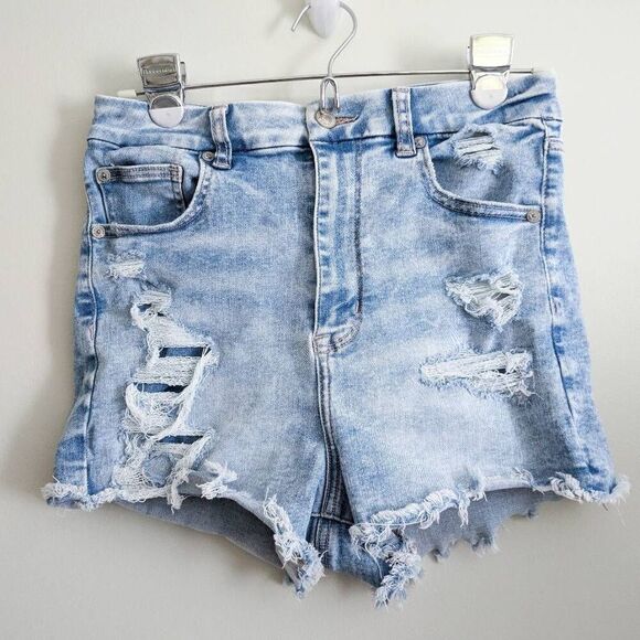 American Eagle Next Level Stretch Curve Hi-Rise Shortie Light Wash Shorts - Picture 3 of 6